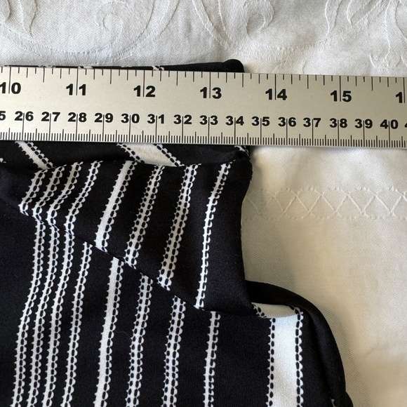 VAMP Women's Black/White Vintage Pull On A-Line Maxi Skirt Size Small Geometric - Picture 9 of 13